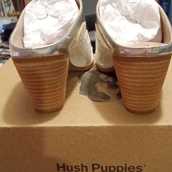 Clogs - Picture 4 of 8